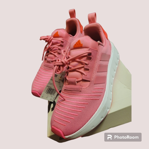 Women's size 8.5 Pink Adidas Swift Run 23 - Picture 4 of 4